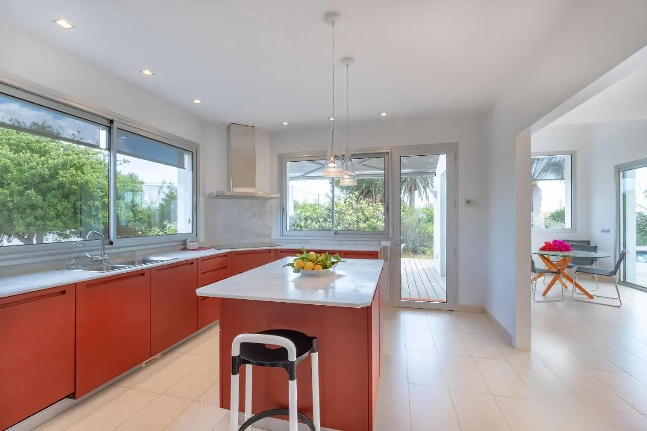 Villa Xipell 9 Cala Santandria   Cala Santandria (Menorca)